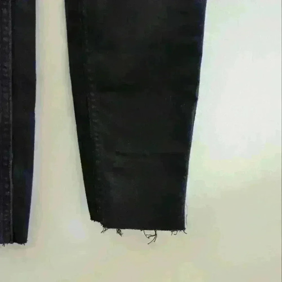 OLD NAVY | Women's High-Waisted Rockstar 360  Stretch Super Skinny Jeans - Picture 5 of 8